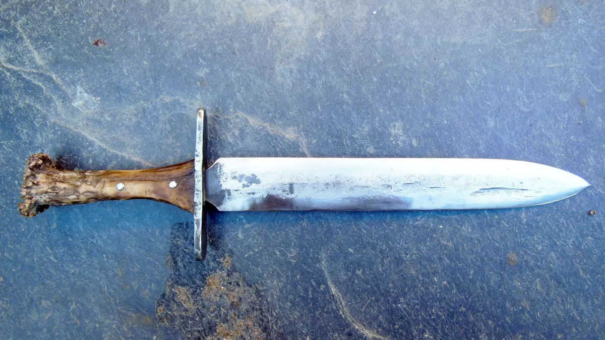 Image de présentation du la création Dague rustique - Finition brut de forge
