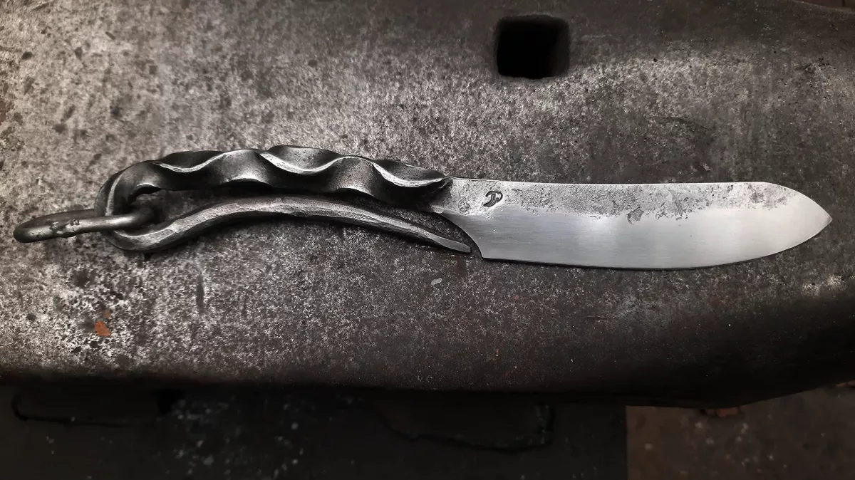 Image de présentation du la création Brut de Forge - d'inspiration santoku