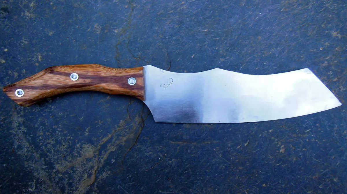 Image de présentation du la création Couteau de cuisine en BOIS DE SERPENT - "le Vénère Steel"